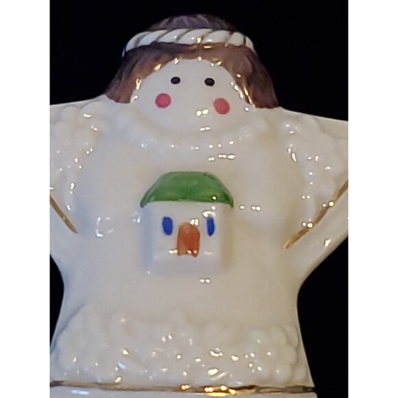 Cream Painted Ceramic Angel Holding Mini House Christmas Holiday Pin Brooch - Picture 3 of 7